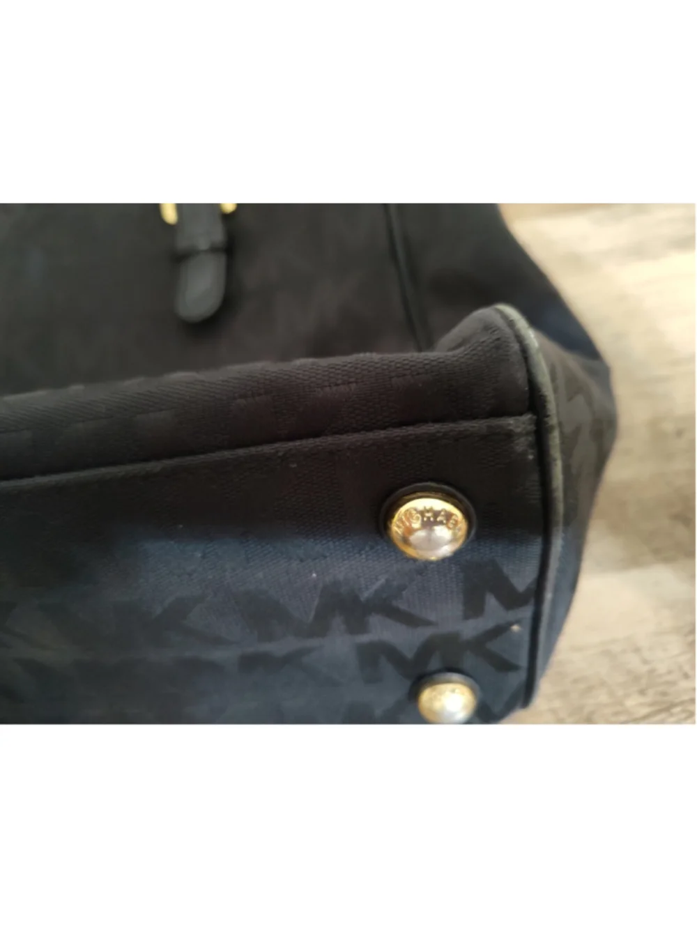 Women's Michael Kors Tote Bag One Size Black Gold